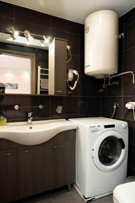 Luxury Studio In Downtown Солун Екстериор снимка